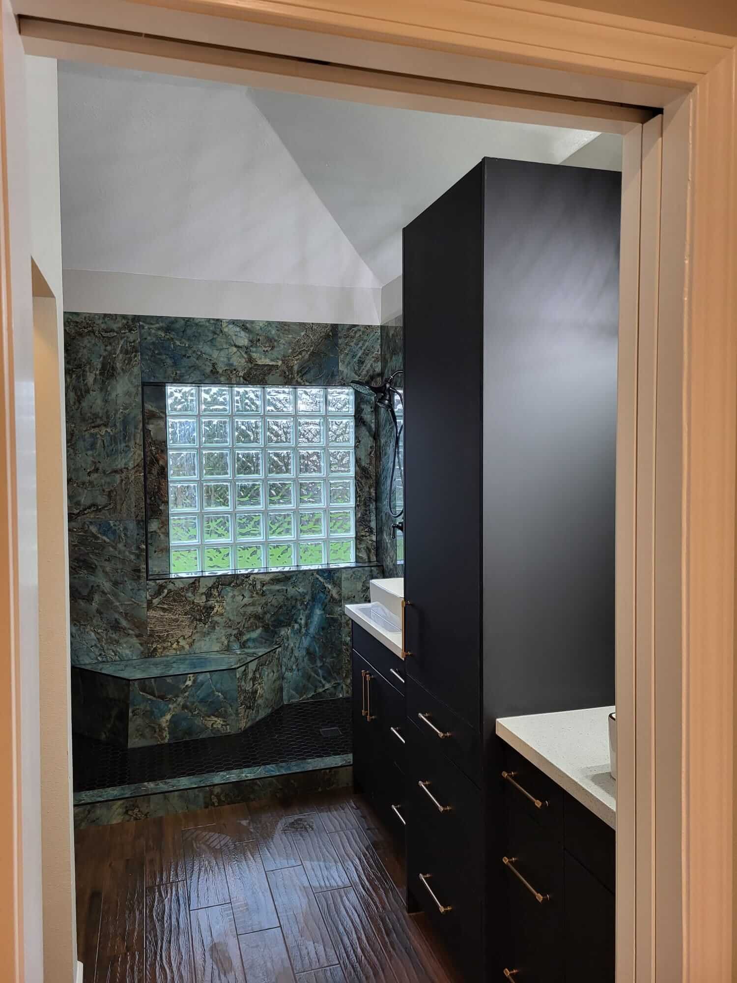 Bathroom remodel: dark vanity glass block