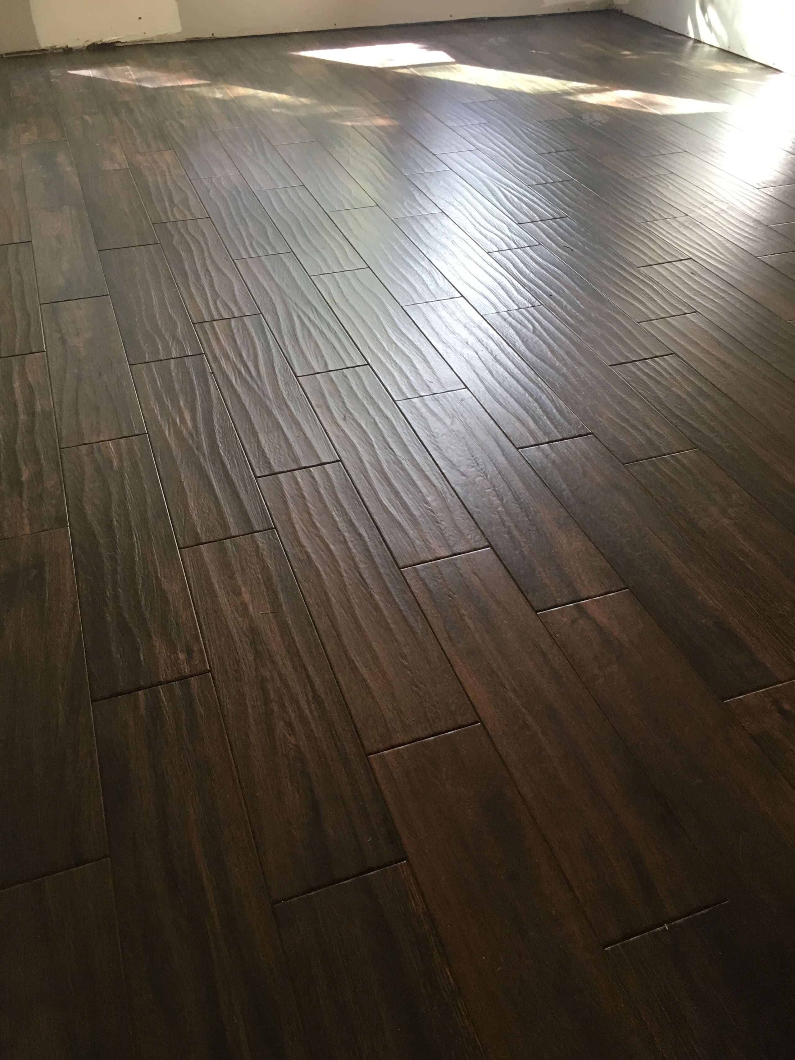 Flooring: espresso plank detail
