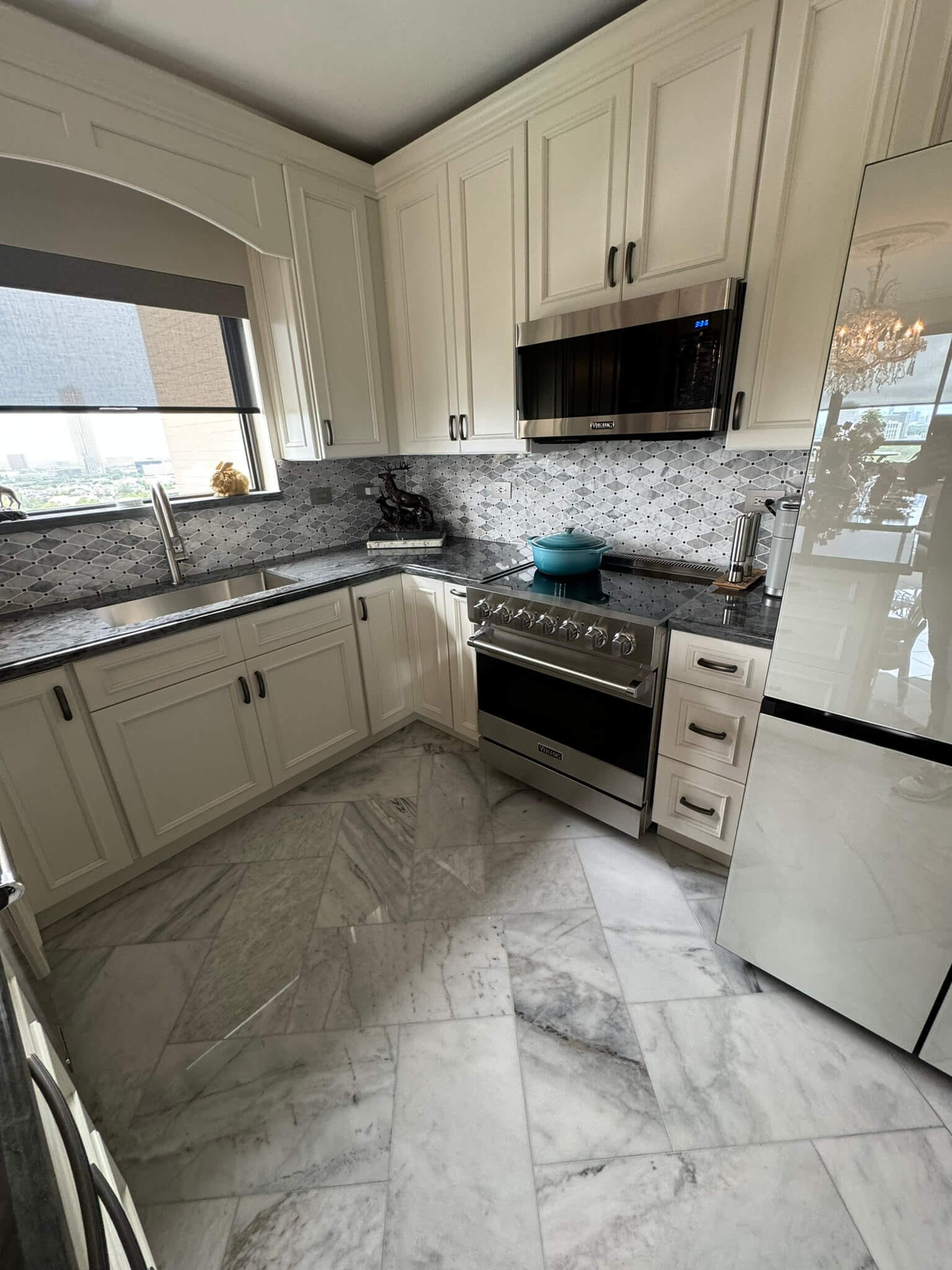 Kitchen remodel: shaker diagonal tile floor